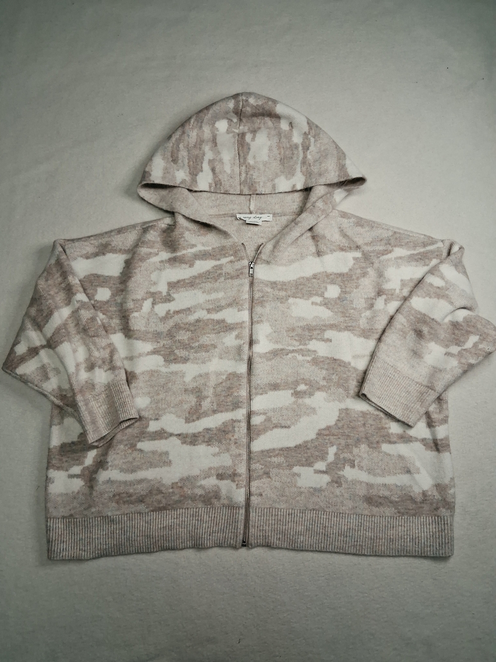 Neutral Camo Zip-Up Hoodie Sweater - Lightweight Taupe & Cream